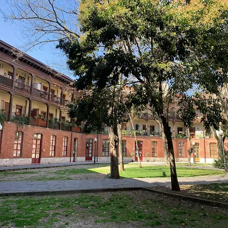 Espacios Blanco Plaza Del Viejo Coso Apartment