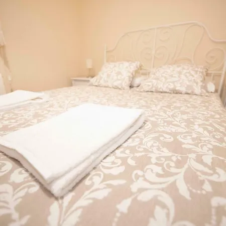 Espacios Blanco Plaza Del Viejo Coso Appartamento *